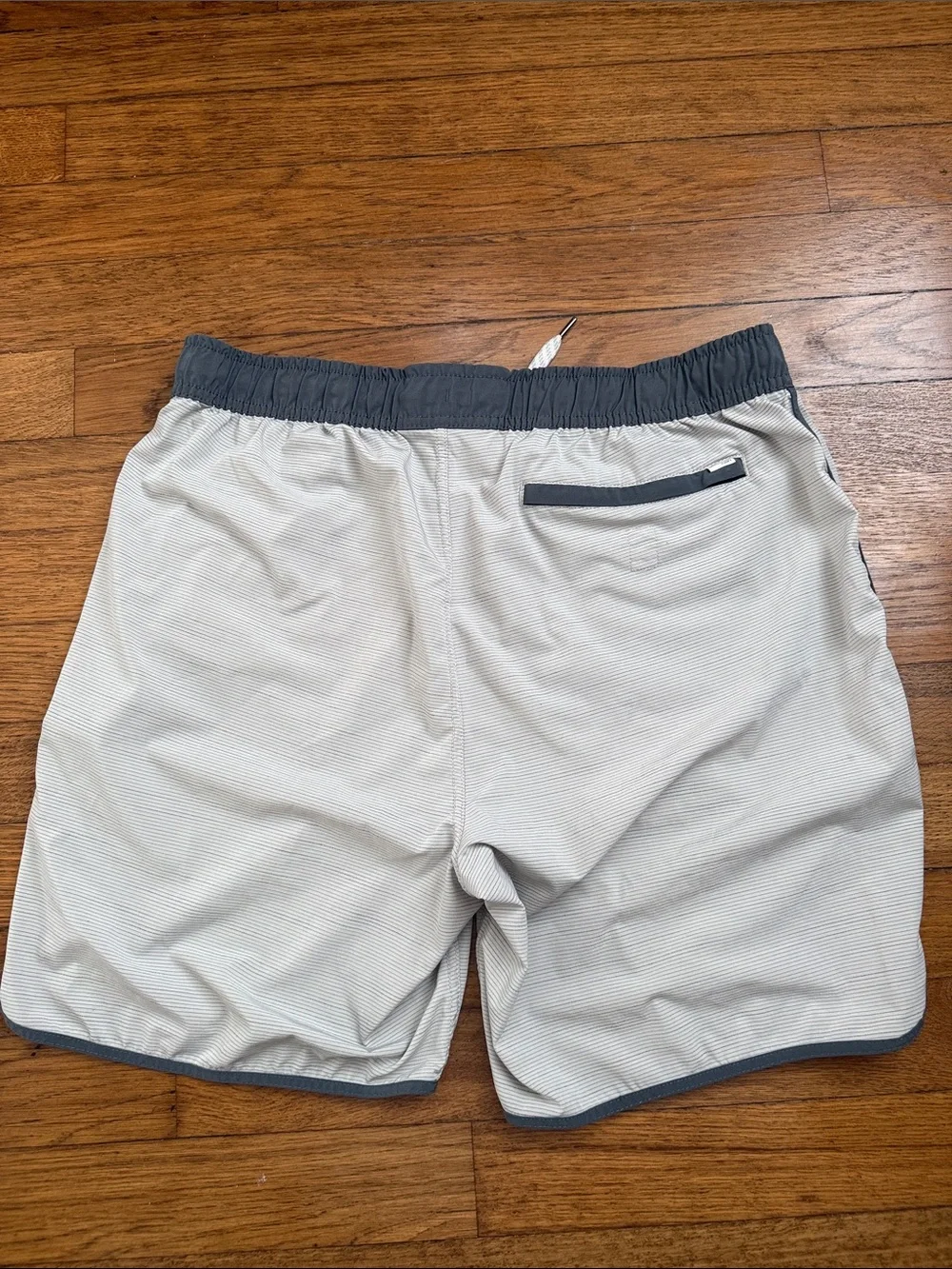 Vuori light gray